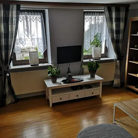 Ferienwohnung Schlossblick アパート Serrig